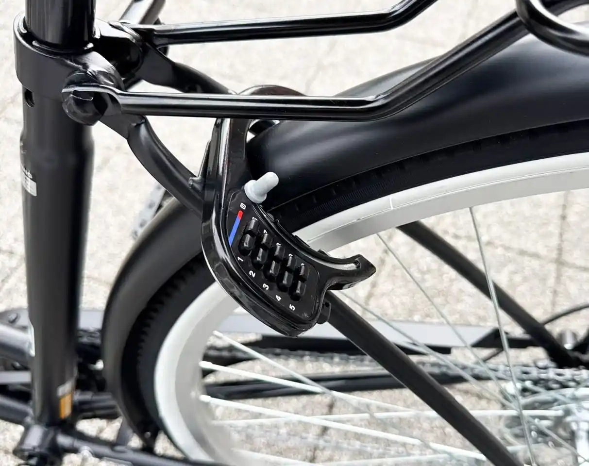 自転車機能設備説明画像：ナンバー式鍵