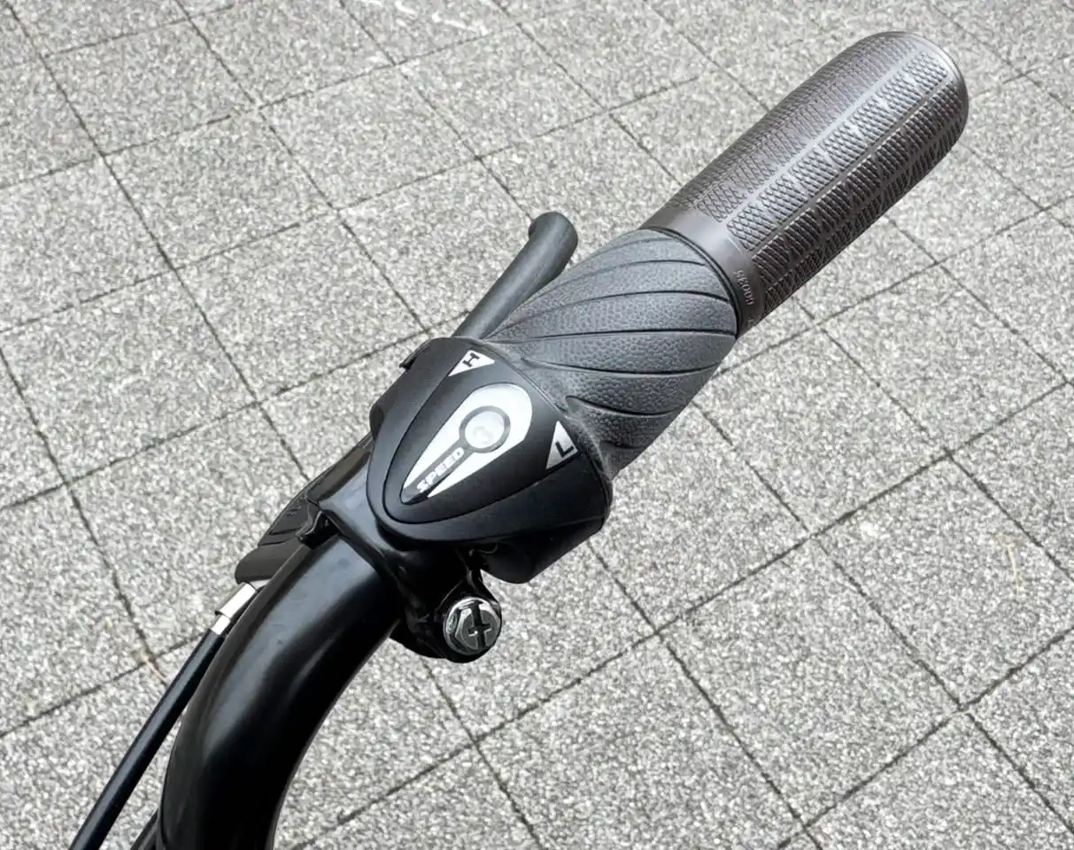 自転車機能設備説明画像：6段ギア変速機つき