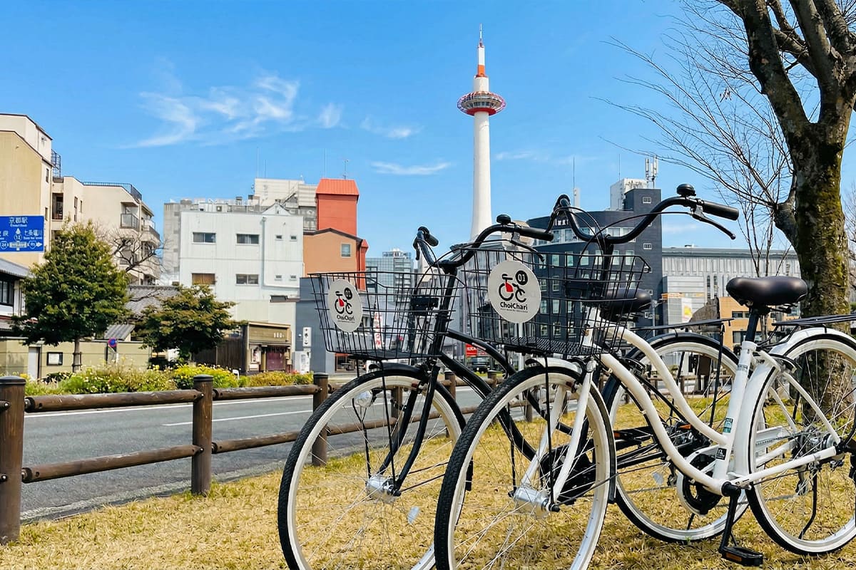 京都タワー周辺は世界遺産も多く、レンタル自転車で簡単に移動できます