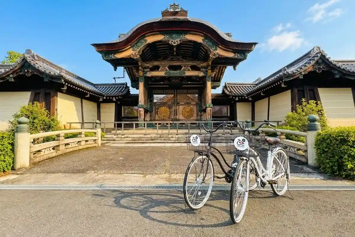 京都駅周辺の東本願寺などの寺院へもレンタル自転車なら渋滞に巻き込まれません