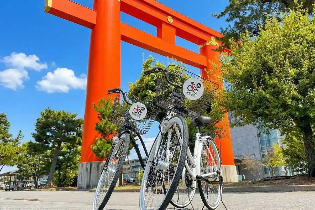 京都市内各名所には自転車の駐輪場も多く整備されています