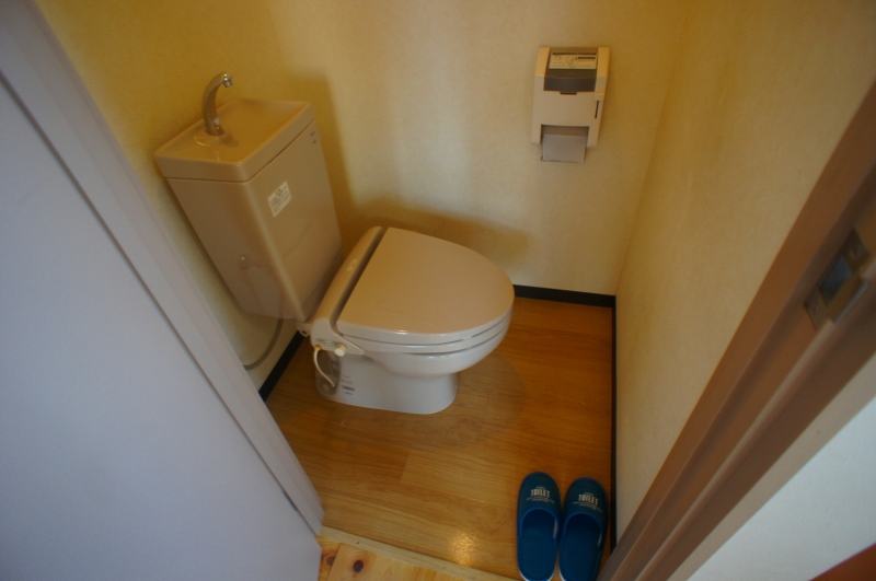 ヴィラ野間  301号室