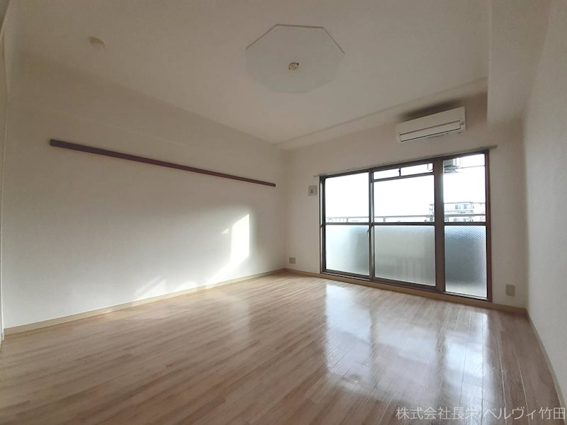 フレーヴァー藤森 号室